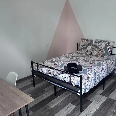 La Maison Ensoleillee بيت للعطل Berat