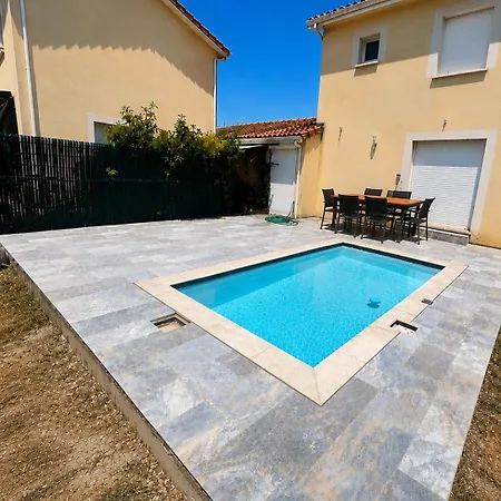 La Maison Ensoleillee بيت للعطل Berat